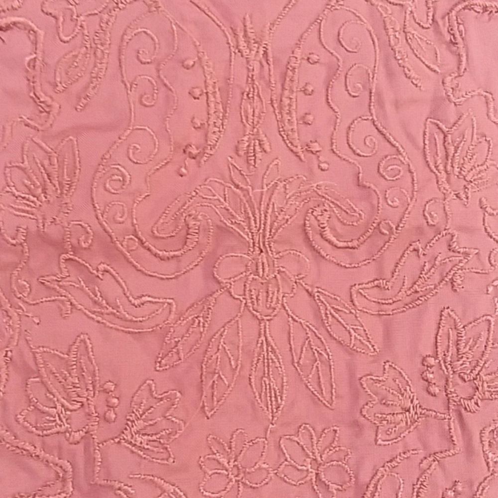 Gloria Vanderbilt Women's Embroidered top - Picture 3 of 3